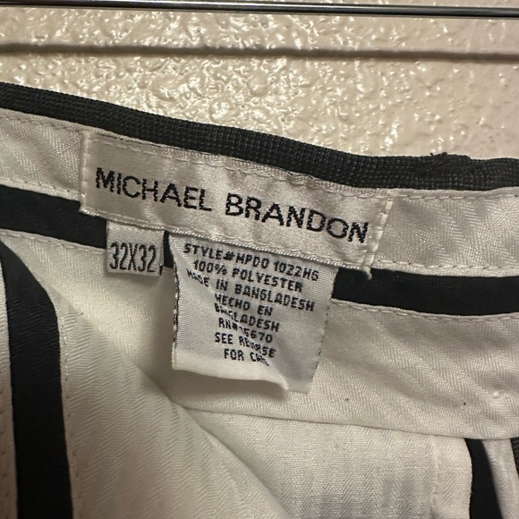 32X32 Michael Brandon Men’s Dress Pants Gray Pin Stripes - Picture 5 of 6